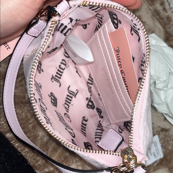 Juicy Couture Light Pink Heart Shoulder Bag - Picture 10 of 11